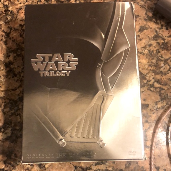 Collectors - STAR WARS Trilogy Box set - New condition! - Picture 2 of 15